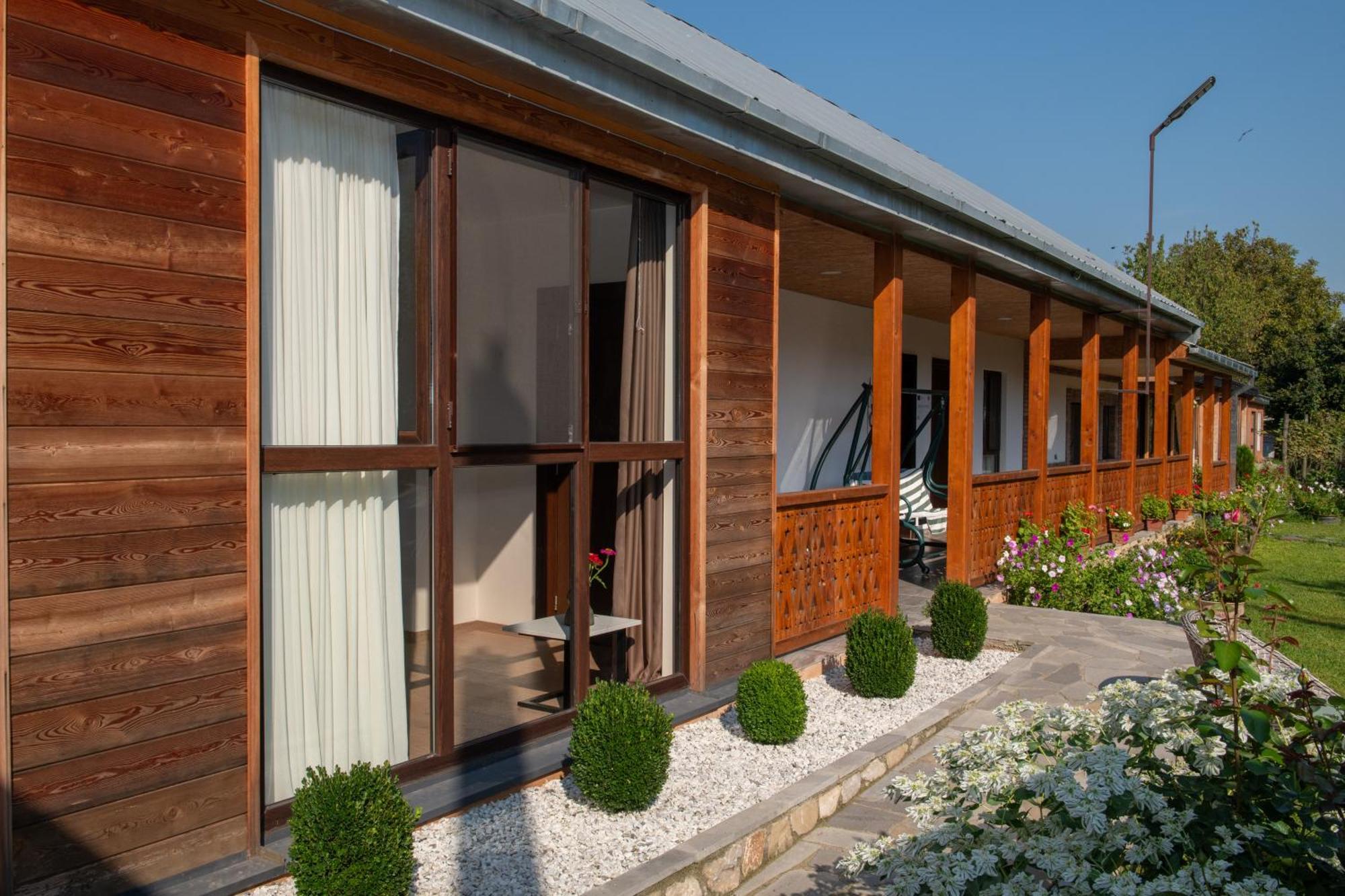 Alvani Inn K'vemo Alvani Exterior photo